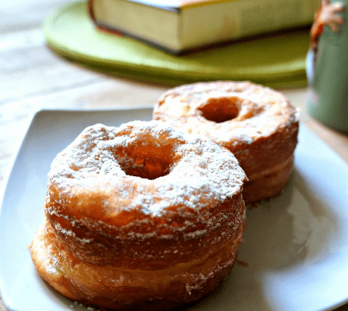 Featuerd image for Introducing the Cronut, a Doughnut-Croissant Hybrid That May Very Well Change Your Life